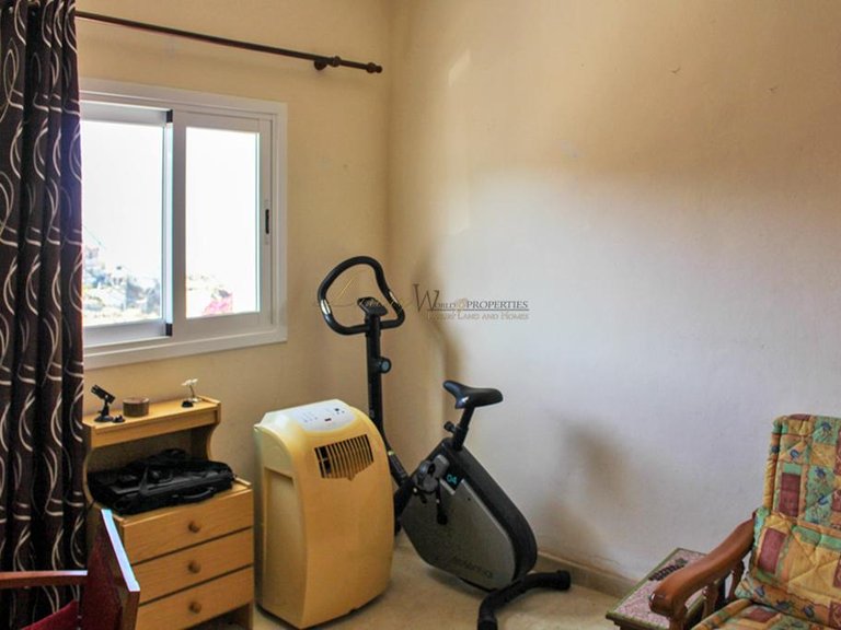 Villa for Sale in Tijoco Bajo, Tenerife, España 16