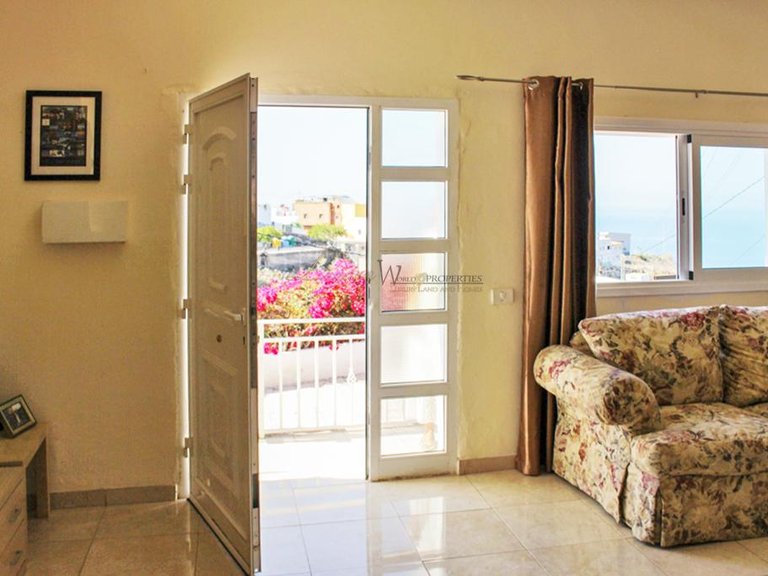 Villa for Sale in Tijoco Bajo, Tenerife, España 5