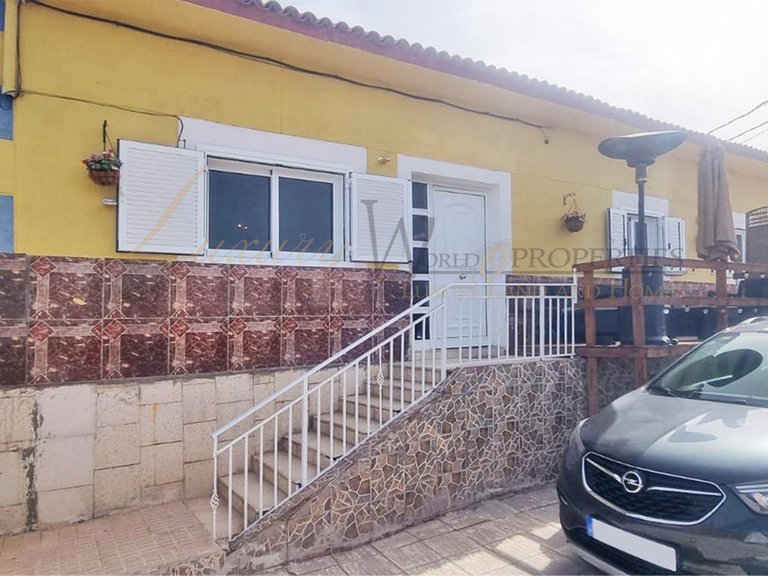 Villa for Sale in Tijoco Bajo, Tenerife, España 3