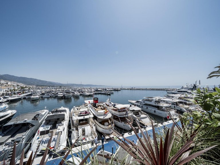 Town House for Sale in Marbella, Malaga 20
