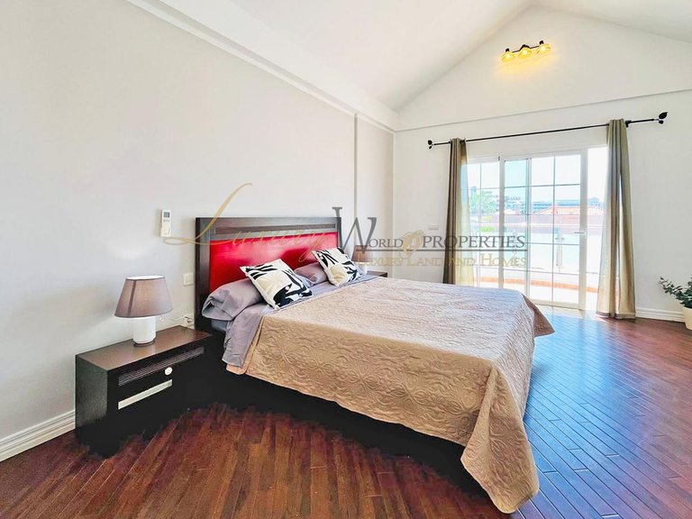 Penthouse for Sale in Costa Adeje, Tenerife, España 25