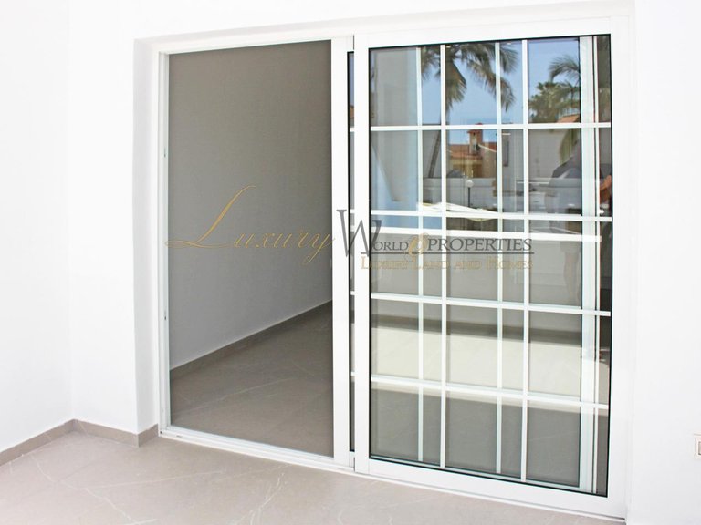 Apartment for Sale in Costa Adeje, Tenerife, España 4