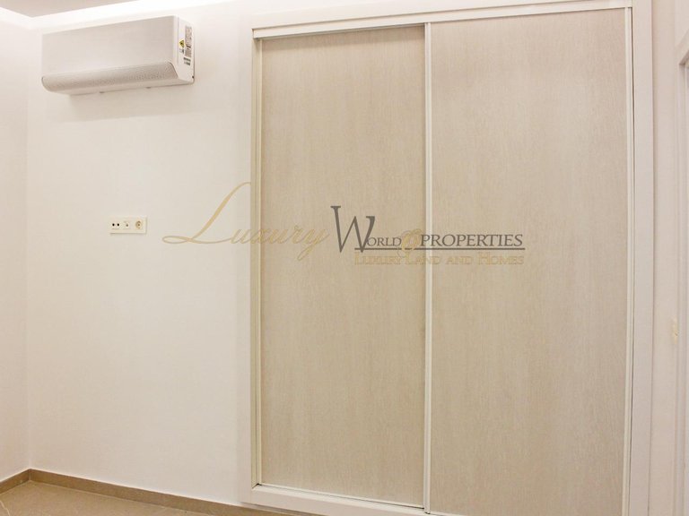 Apartment for Sale in Costa Adeje, Tenerife, España 10