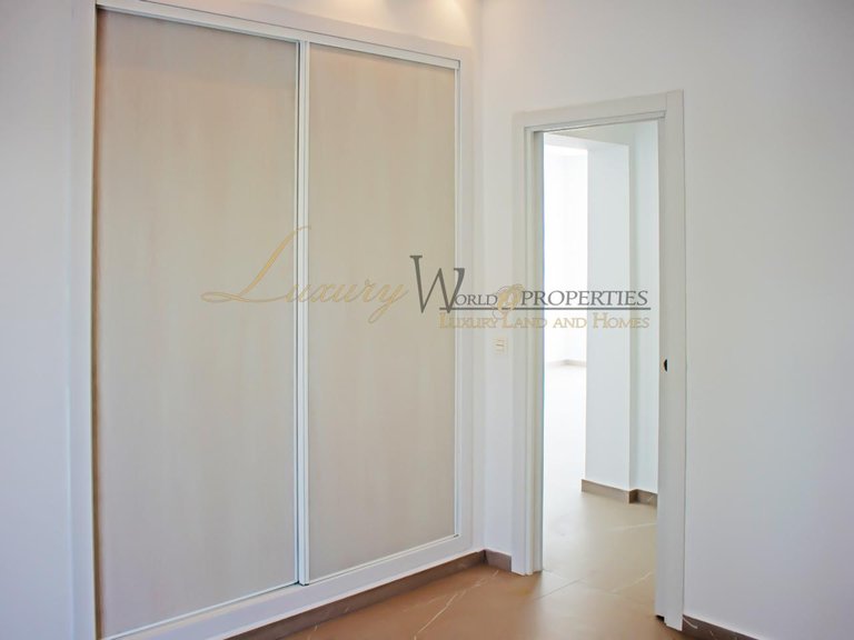 Apartment for Sale in Costa Adeje, Tenerife, España 14