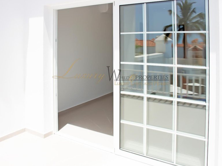 Apartment for Sale in Costa Adeje, Tenerife, España 4