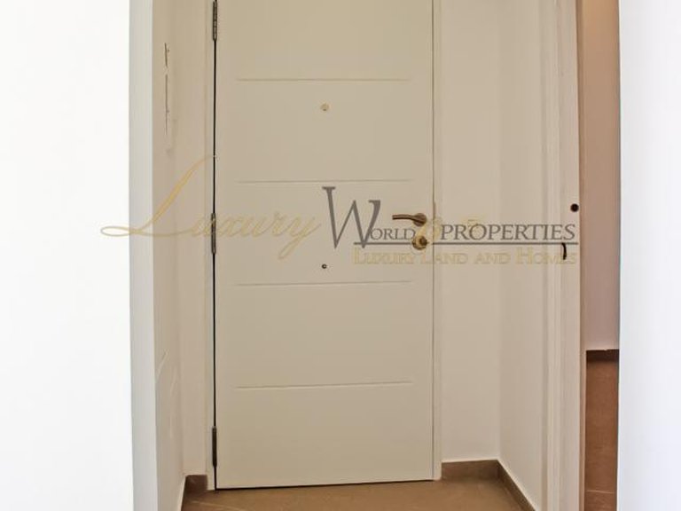 Apartment for Sale in Costa Adeje, Tenerife, España 17