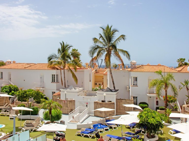 Apartment for Sale in Costa Adeje, Tenerife, España 1