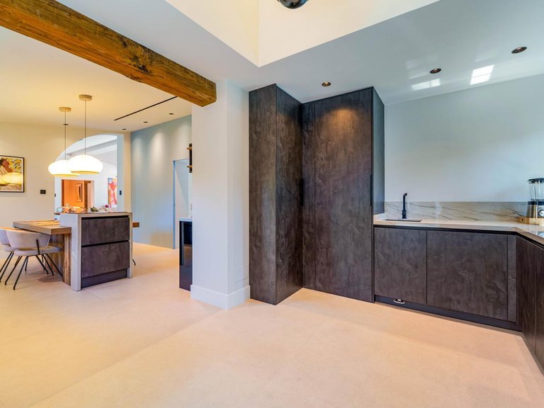 Villa for Sale in Marbella, Malaga 9