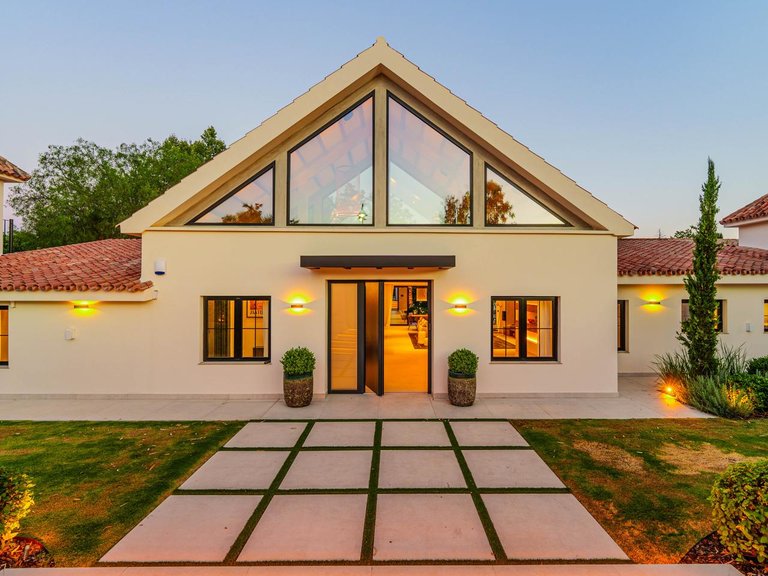 Villa for Sale in Marbella, Malaga 15