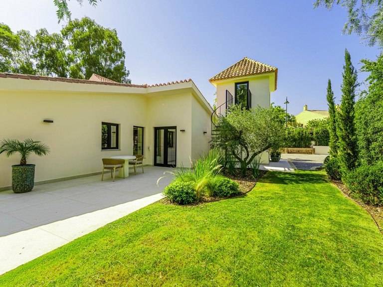 Villa for Sale in Marbella, Malaga 35