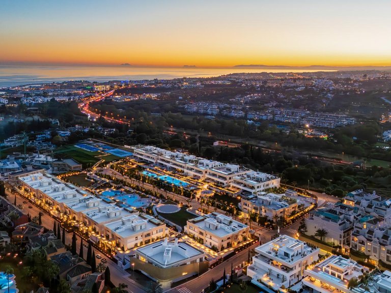 Apartment for Sale in Marbella, Malaga 44