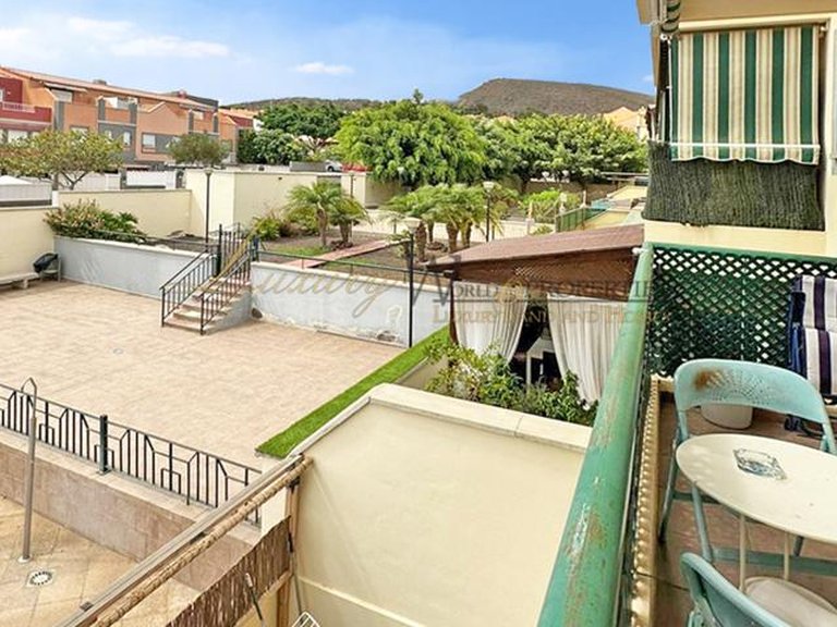 Apartment for Sale in Llano Del Camello, Tenerife, España 2