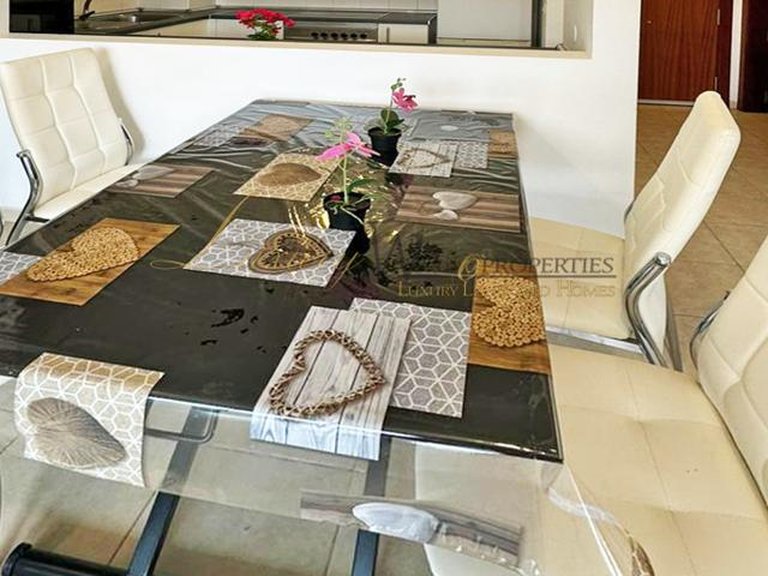 Apartment for Sale in Llano Del Camello, Tenerife, España 7