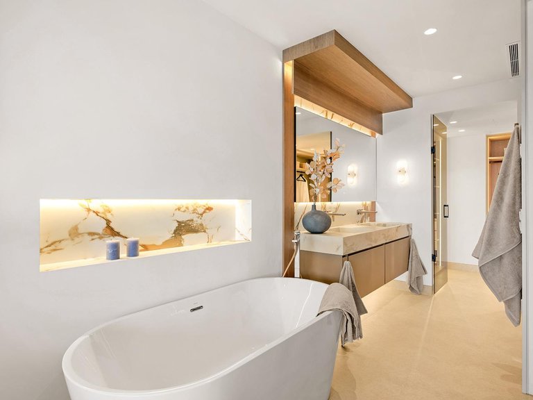 Apartment for Sale in Estepona, Malaga 18