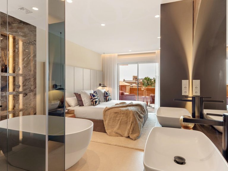 Apartment for Sale in Estepona, Malaga 16