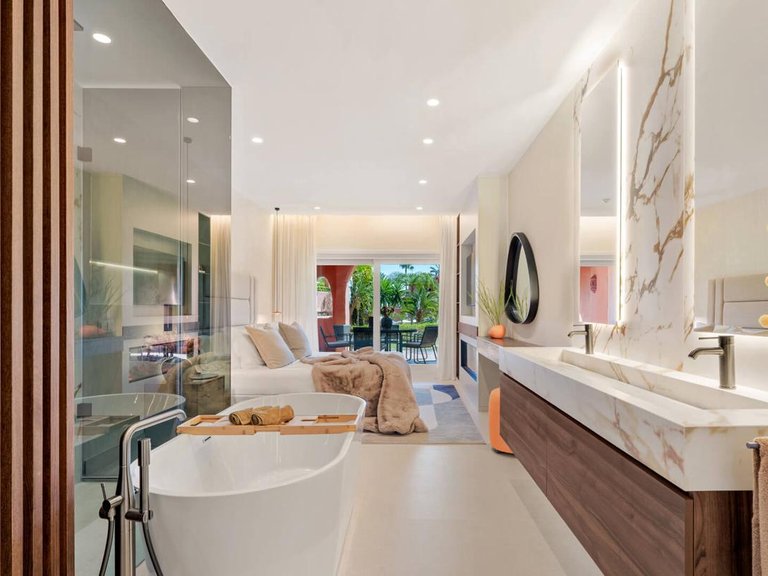 Apartment for Sale in Gualdalmansa, Malaga 34