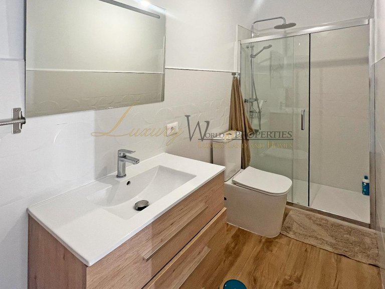 Apartment for Sale in Costa Del Silencio, Tenerife, España 9