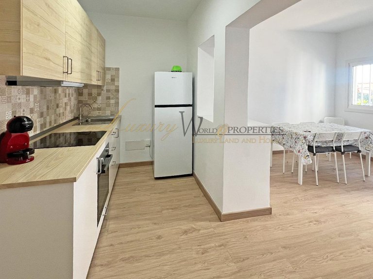 Apartment for Sale in Costa Del Silencio, Tenerife, España 6