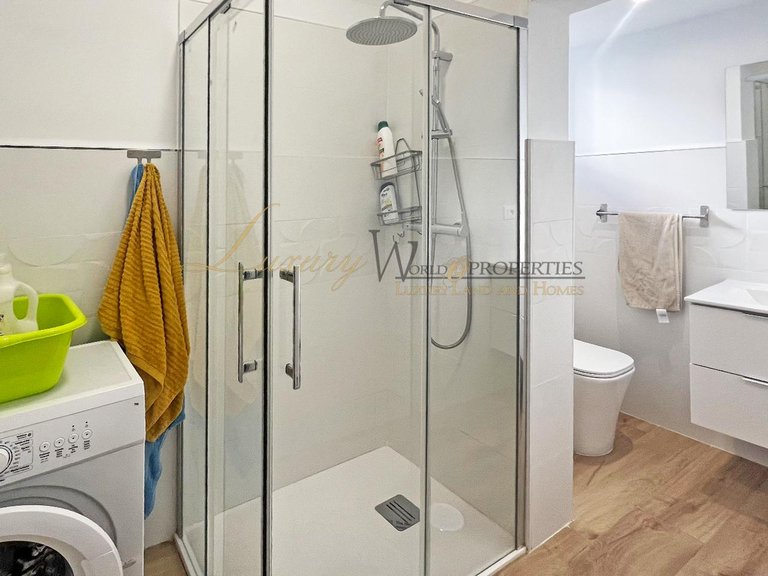 Apartment for Sale in Costa Del Silencio, Tenerife, España 16