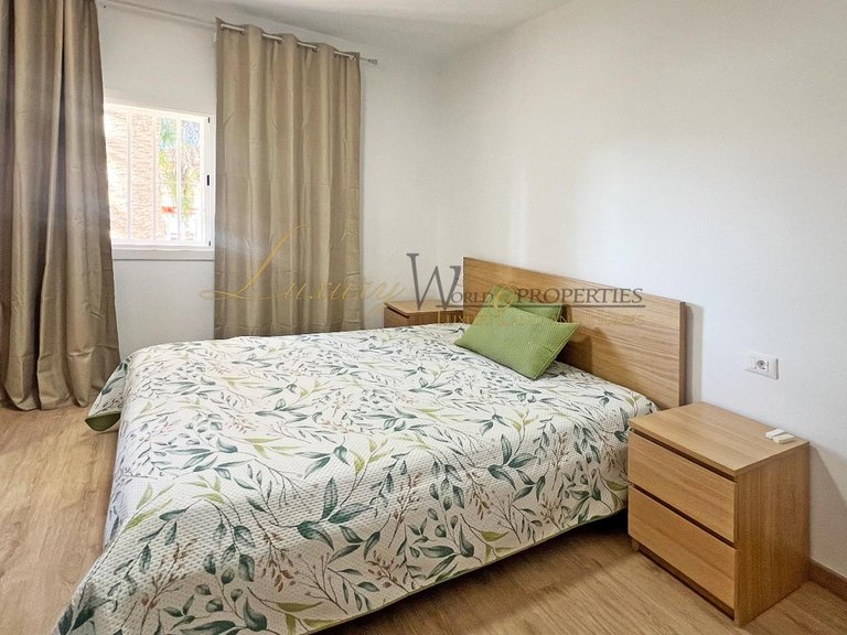 Apartment for Sale in Costa Del Silencio, Tenerife, España 14