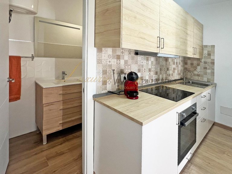 Apartment for Sale in Costa Del Silencio, Tenerife, España 7