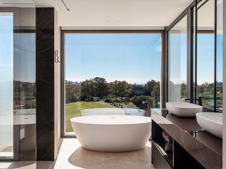 Villa for Sale in Benahavís, Malaga 21