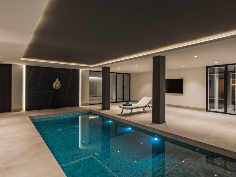 Villa for Sale in Benahavís, Malaga 17