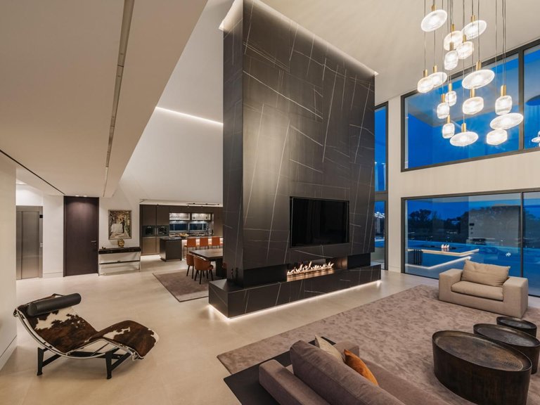 Villa for Sale in Benahavís, Malaga 34