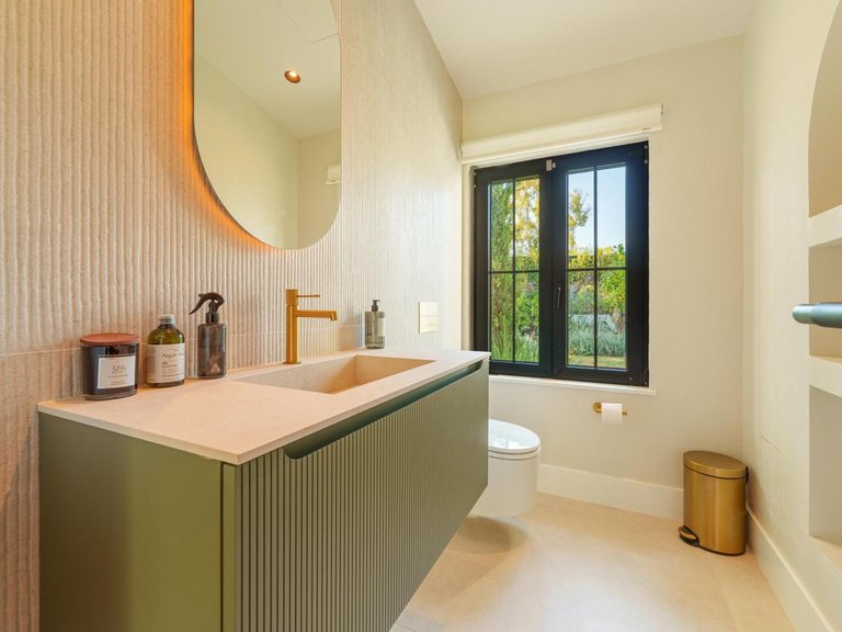 Villa for Sale in Marbella, Malaga 49