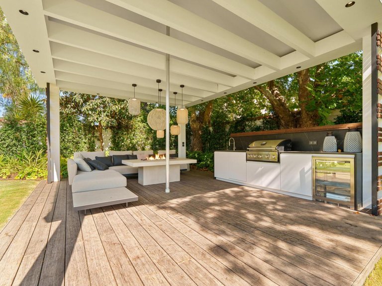 Villa for Sale in Marbella, Malaga 45