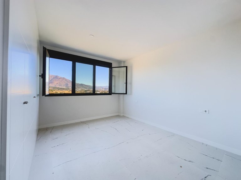 Apartment for Sale in Casares, Malaga 15