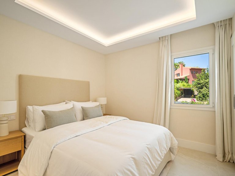 Town House for Sale in Benahavís, Malaga 13