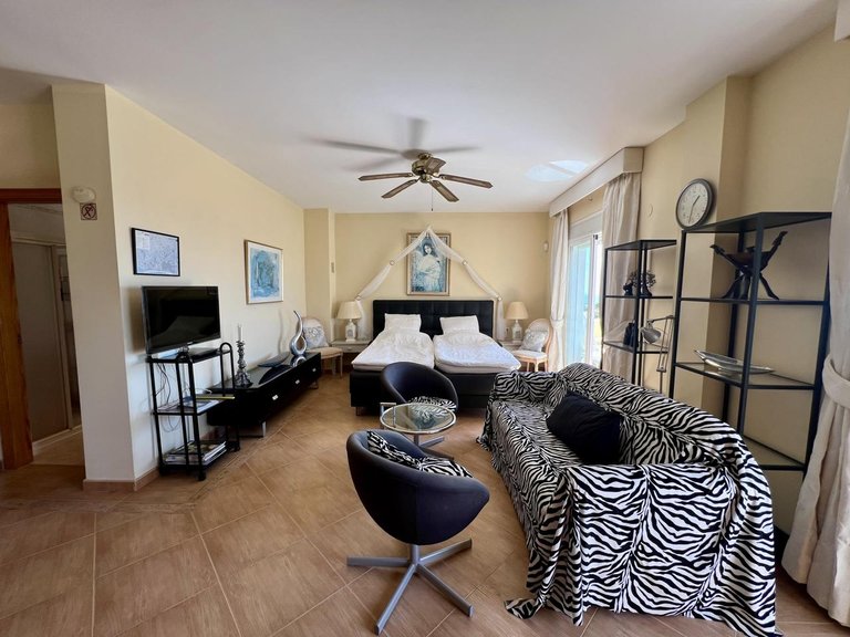 Villa for Sale in Estepona, Malaga 32