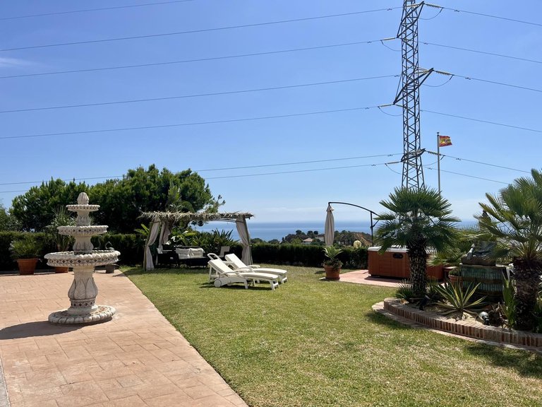 Villa for Sale in Estepona, Malaga 11