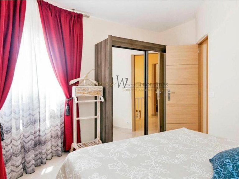 Villa for Sale in Costa Adeje, Tenerife, España 23