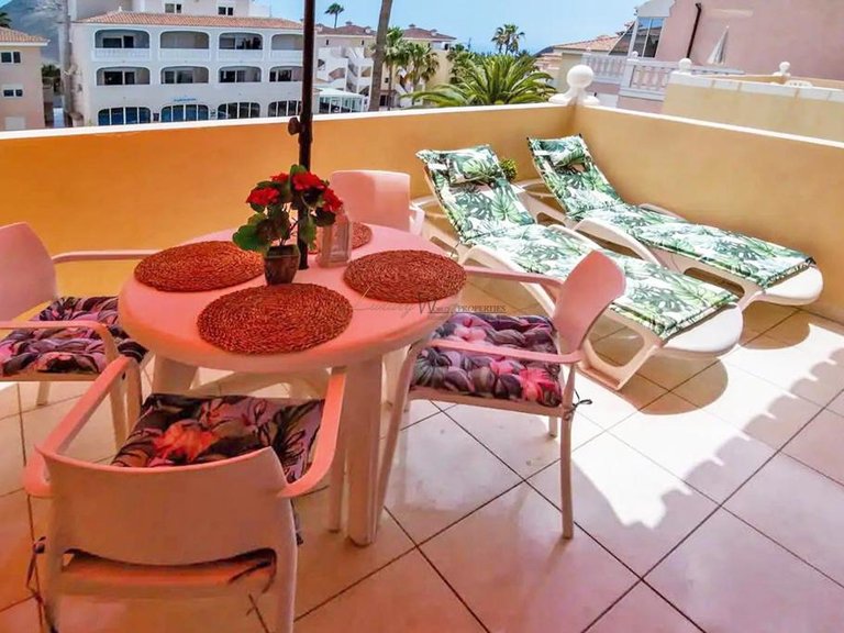 Apartment for Sale in Chayofa, Tenerife, España 3
