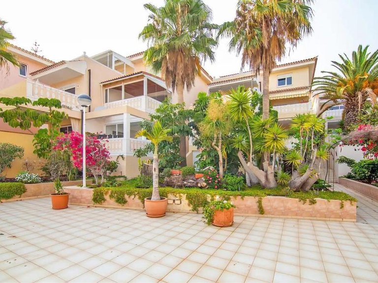 Apartment for Sale in Chayofa, Tenerife, España 14