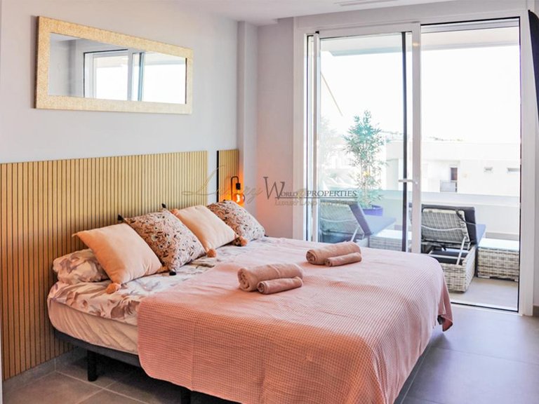 Apartment for Sale in Costa Adeje, Tenerife, España 16