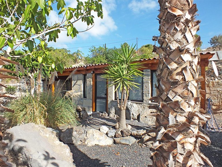 Villa for Sale in Los Menores, Tenerife, España 17