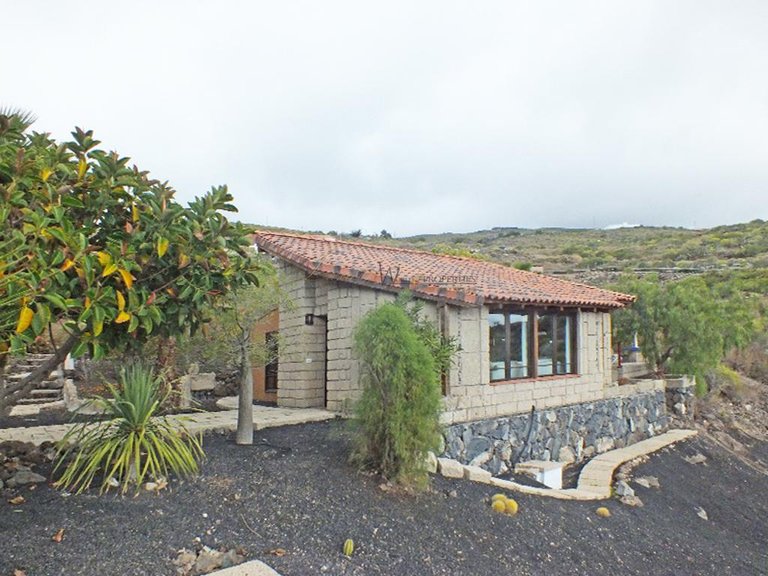 Villa for Sale in Los Menores, Tenerife, España 9