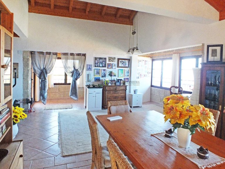 Villa for Sale in Los Menores, Tenerife, España 5