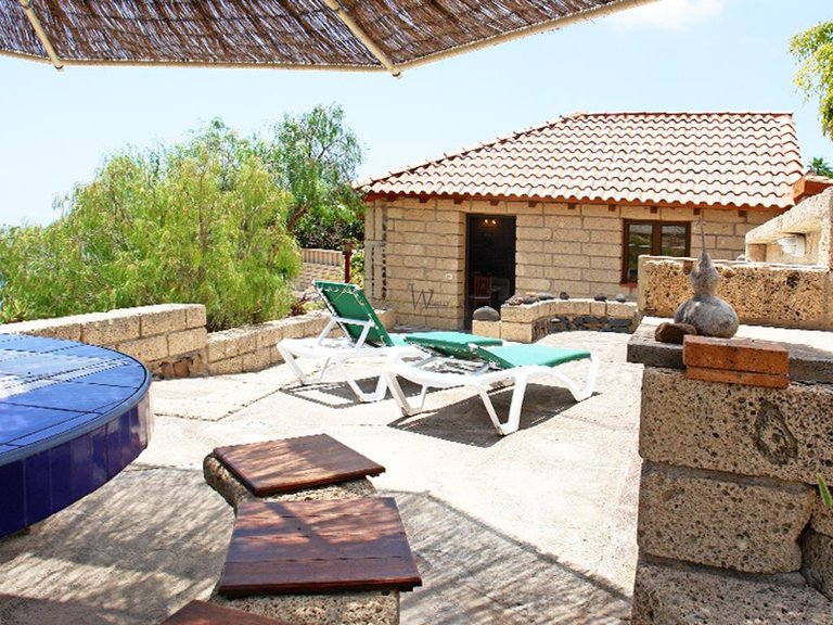 Villa for Sale in Los Menores, Tenerife, España 11