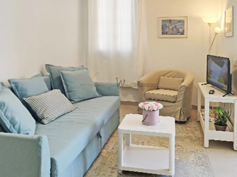 Apartment for Sale in Playa De Las Americas, Tenerife, España 3