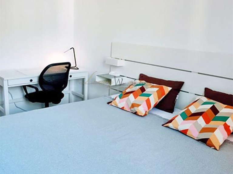 Apartment for Sale in Playa De Las Americas, Tenerife, España 20