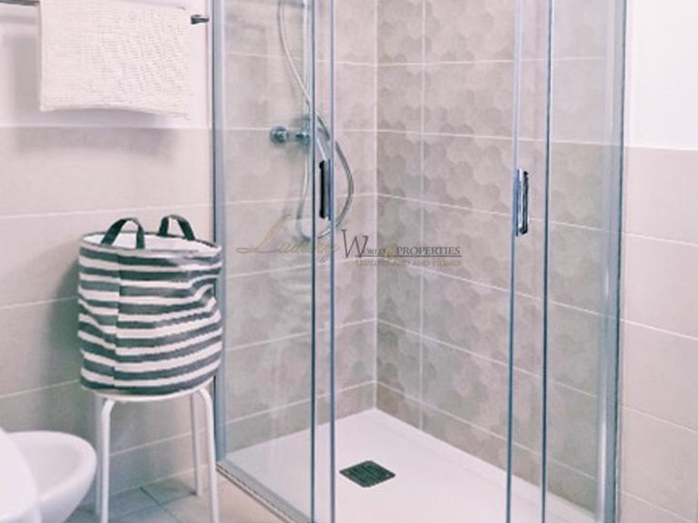 Apartment for Sale in Playa De Las Americas, Tenerife, España 22