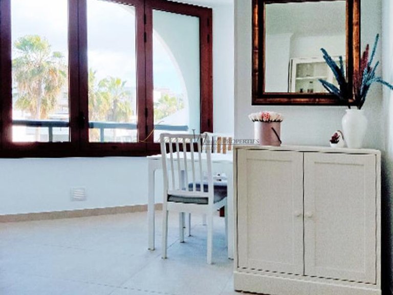 Apartment for Sale in Playa De Las Americas, Tenerife, España 7