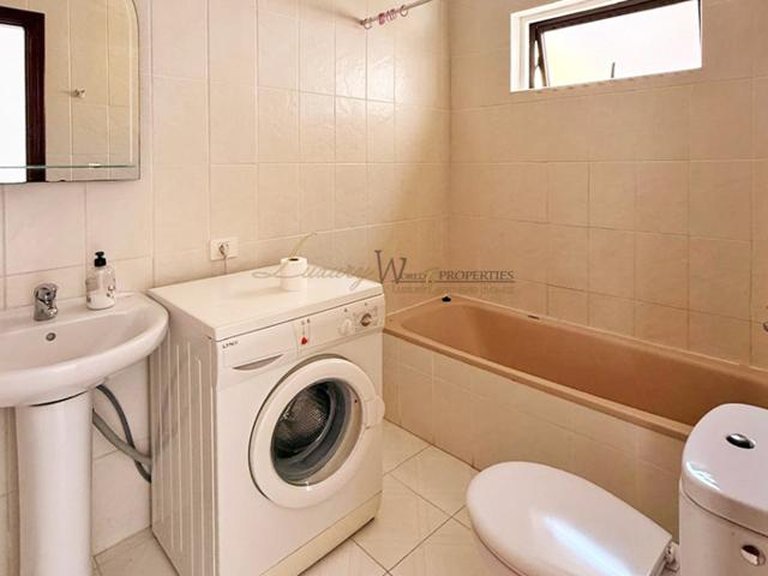 Apartment for Sale in Costa Adeje, Tenerife, España 7