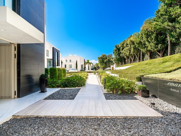 Apartment for Sale in Estepona, Malaga 7