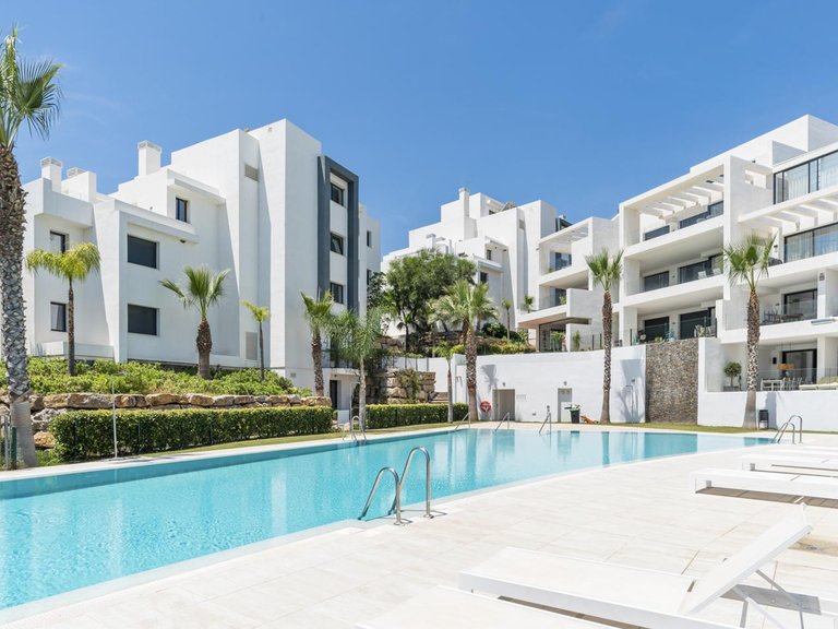 Apartment for Sale in Estepona, Malaga 1