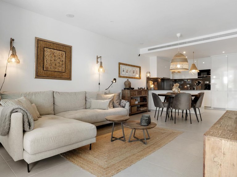 Apartment for Sale in Estepona, Malaga 10